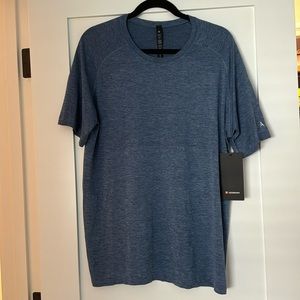 Lululemon Aloha Men Shirt